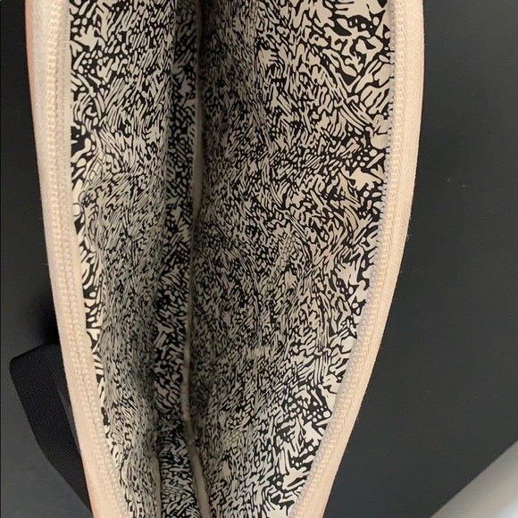 Rebecca Minkoff- padded IPad case - Picture 3 of 4